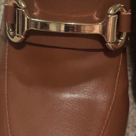 LAUREN BLAKWELL LOAFER STYLE HEELS NEUTRAL BROWN LEATHER GOLD TONE 8.5M - Picture 3 of 12